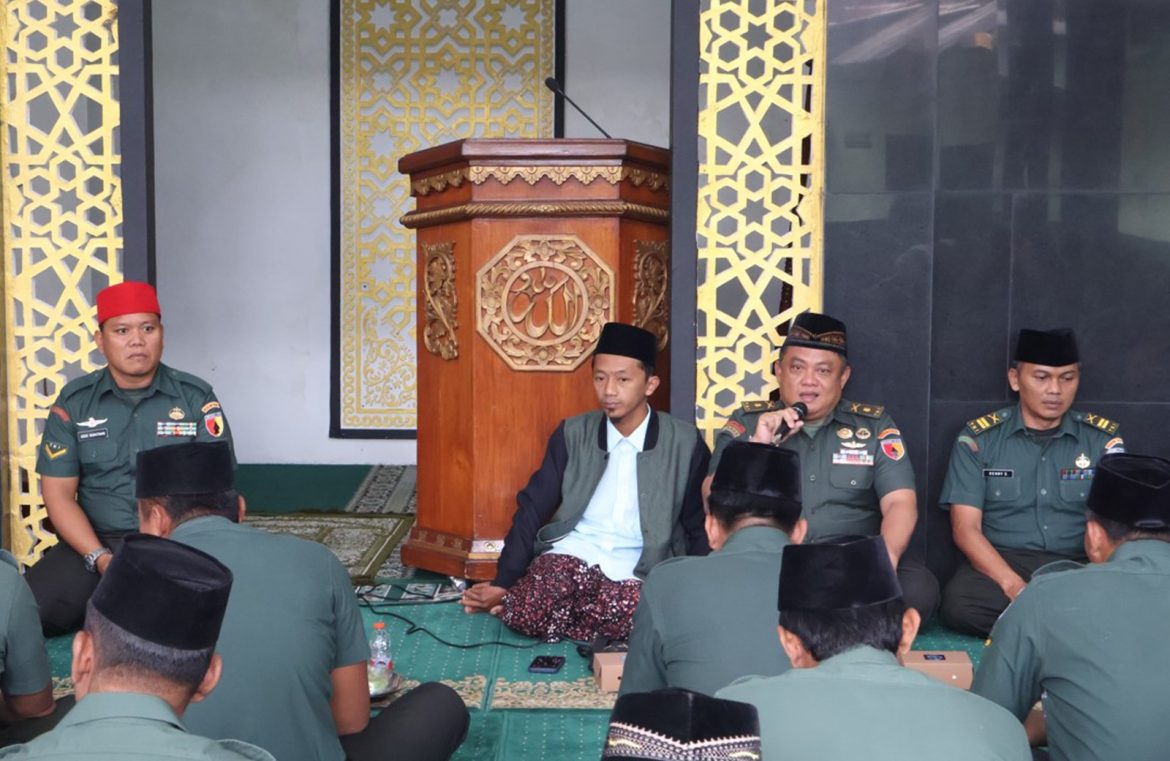 Membangun Mental Tangguh, Prajurit Beserta Persit Kodim 0808 Peringati Isra’ Mi’raj Di Masjid Al-Ikhlas Blitar