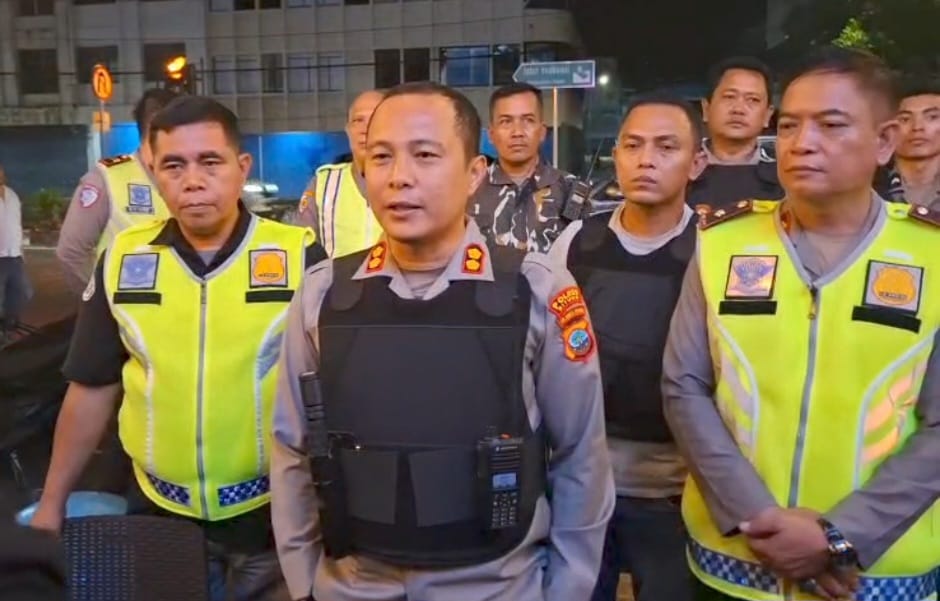 Patroli Cipta Kondisi Untuk Memberikan Rasa Aman dan Nyaman Kepada Warga Kota Bitung Dipimpin Langsung Oleh Kapolres Bitung AKBP ALBERT ZAI.,SIK.,MH