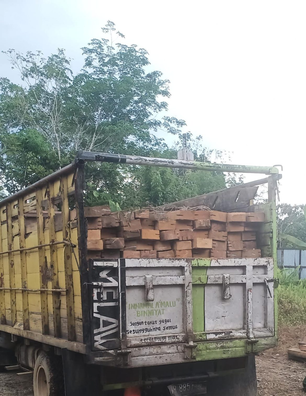 KETUM LIBAS Apresiasi Polda kalbar, Gasak Kayu Ilegal di Melawi.