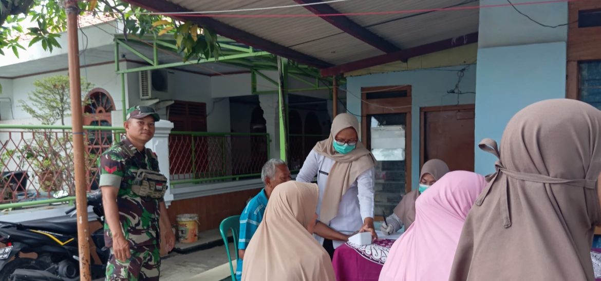 Babinsa Koramil Indramayu Hadiri Kegiatan Posyandu Mandiri, Pelayanan Kesehatan Untuk Lanjut Usia, Posyandu Al-Hidayah Dari Puskesmas Margadadi