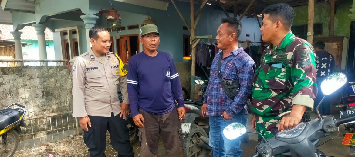 Babinsa Koramil 1603 Lohbener Indramayu Lakukan Komsos dengan masyarakat desa Kiajaran wetan