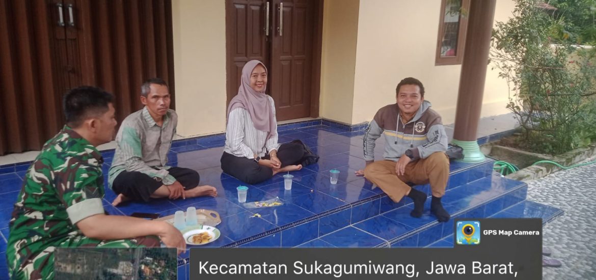 Jalin Keakraban Dengan Warga Binaan,Babinsa Koramil 1605 Sukagumiwang Indramayu Laksanakan Komsos
