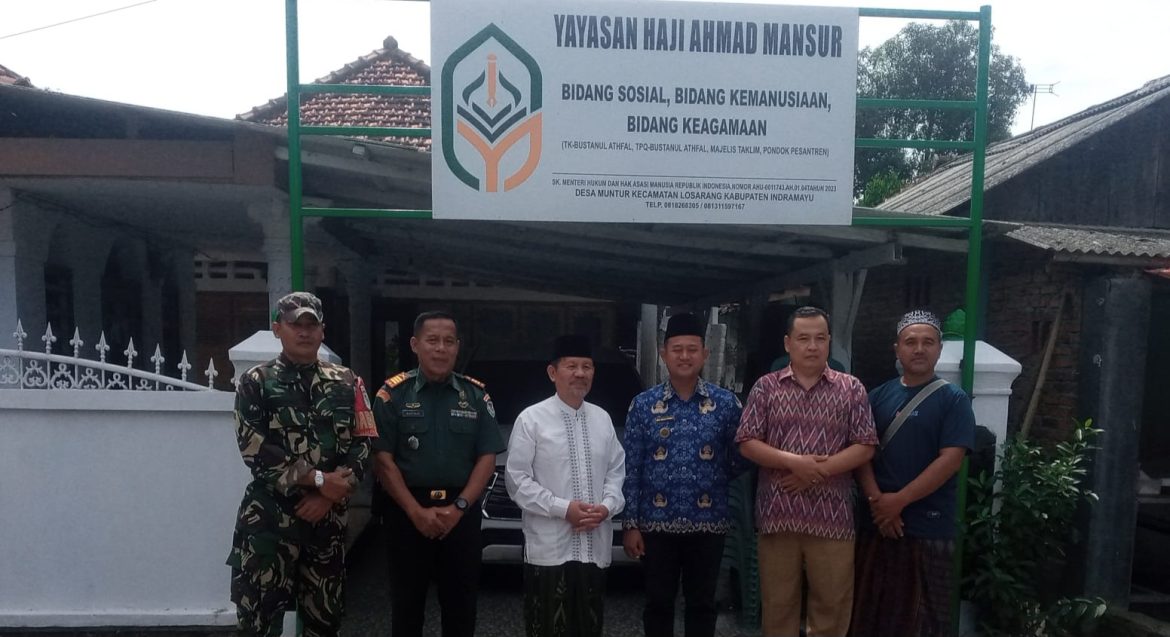 Danramil 1611 Losarang Indramayu Bersama Camat Melakukan Silaturahmi Ke Yayasan Haji Ahmad Mansur 