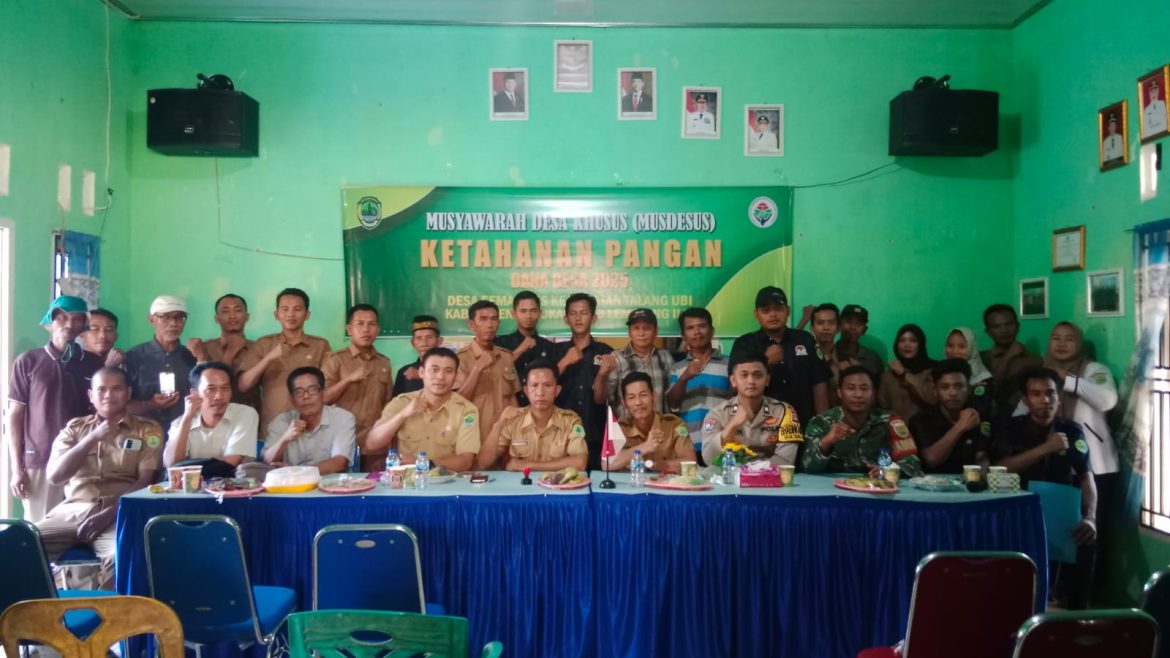 BHABINKAMTIBMAS POLSEK TALANG UBI HADIRI MUSYAWARAH DESA KHUSUS KETAHANAN PANGAN DI SEMANGUS