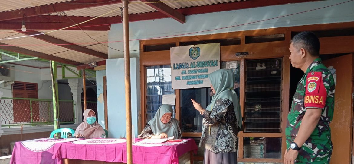 Babinsa Koramil 1601 Indramayu Monitoring Posyandu Mandiri Pelayanan Kesehatan Untuk Lanjut Usia