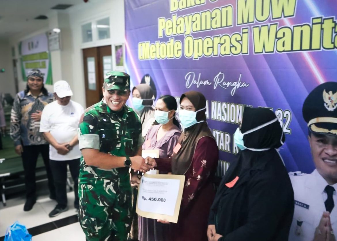 Hari Jadi Blitar Ke 701, Kodim 0808 Beserta RSUD Srengat Dan BKKBN Gelar Pelayanan KB MOW
