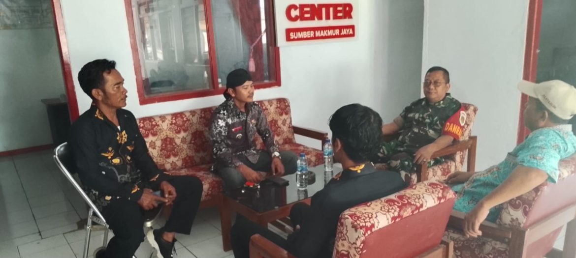 Komsos Danramil 1603 Lohbener Indramayu Bersama Pemdes dan Tokoh Masyarakat Desa Cidempet  