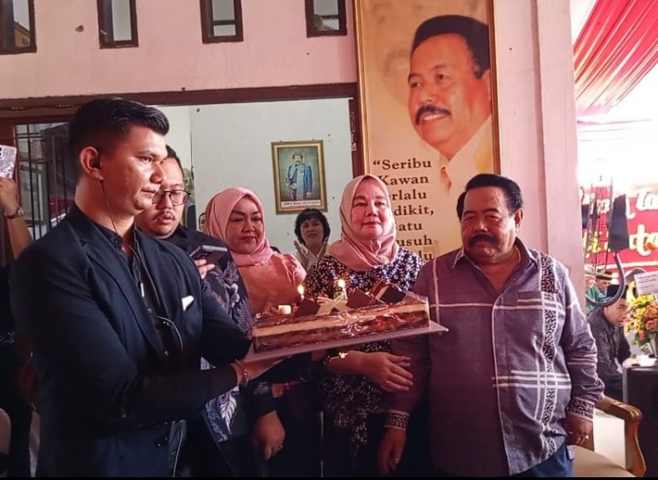 Datuk Sri DR.H.Ramli Sutanegara Merayakan Hari Jadi Sekaligus launching Buku ke 22 “korupsi Dan Demokrasi”