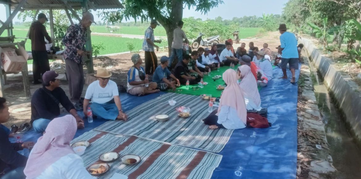 Serma Udin Syamsudin Anggota Koramil 1601 Indramayu Menghadiri Pertemuan Rutinan Poktan Wilayah Kecamatan Indramayu 