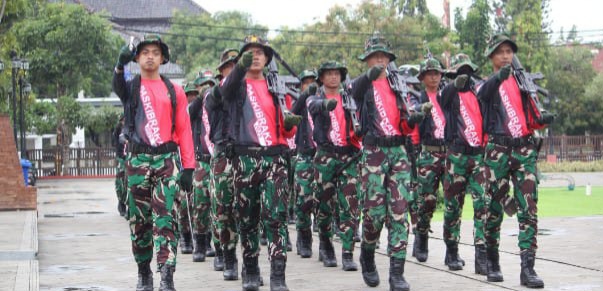 Latihan Gabungan Paskibra Kabupaten Indramayu Jelang HUT RI ke-80, H-5 Digelar Bersama Pasukan 45 dari Batalyon Arhanud 14/PWY