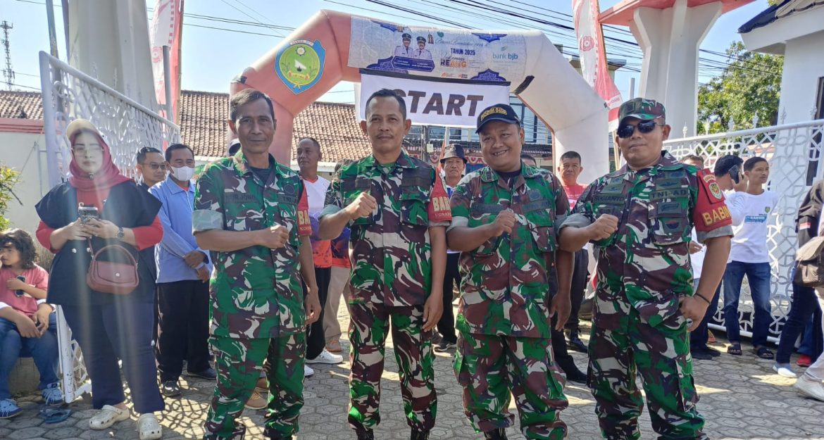 Danramil 1601 Indramayu Hadiri Lomba Tradisional Tarik Tambang,Balap Bakiak,Antar Perangkat Desa/Kelurahan,ASN,Karangtaruna Se-kecamatan Indramayu Dalam Rangka Menyambut HUT RI Ke-80 Tahun 2025