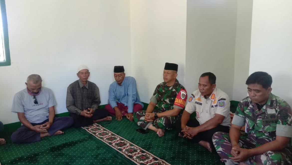 Danramil 1602 Sindang Indramayu Melakukan Kegiatan Doa Syukur Dalam Rangka Memperingati HUT ke-80 Kemerdekaan RI Tahun 2025 di Makoramil 1602/Sindang