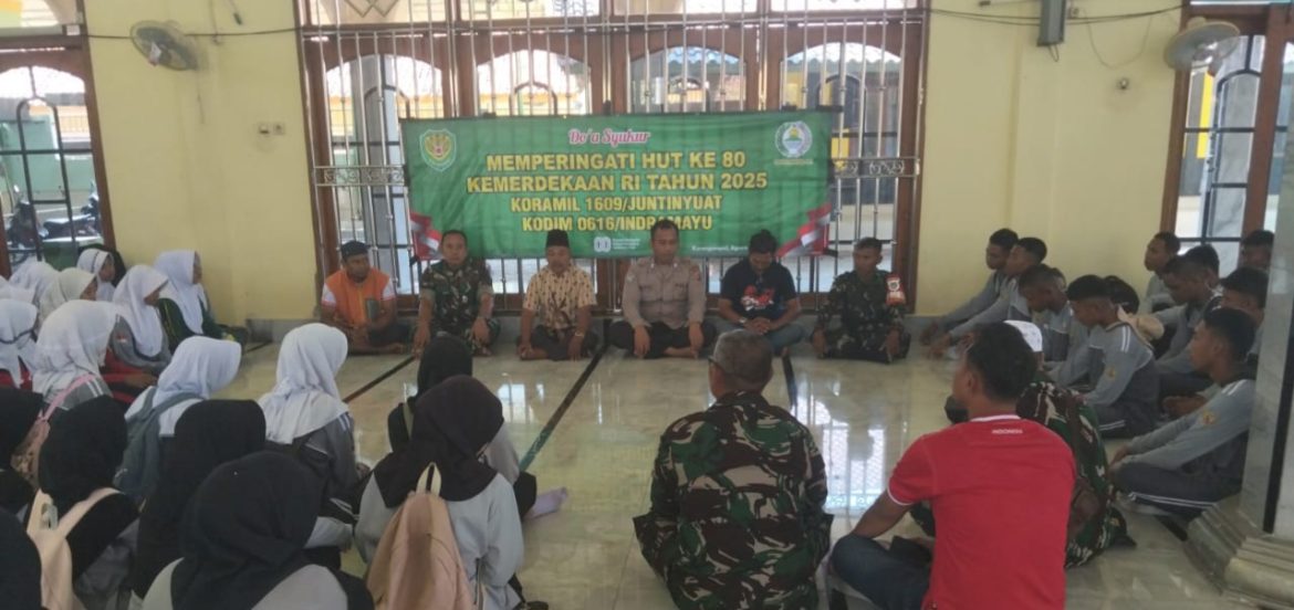 Sambut HUT RI KE-80, Koramil 1609 Juntinyuat Indramayu Bersama Para Tokoh Masyarakat Menggelar Do’a Bersama 