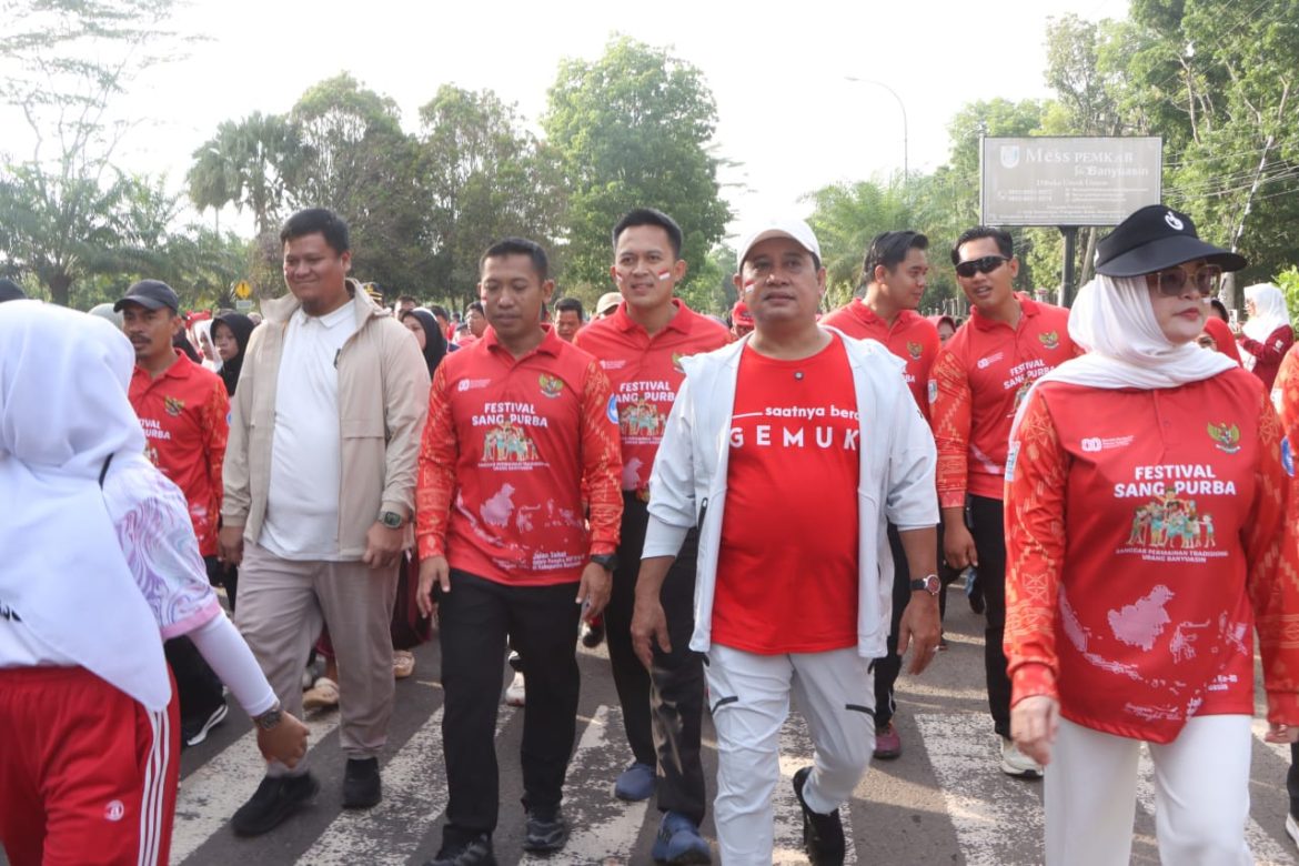 Kapolres Banyuasin Bersama Forkopimda mengikuti jalan sehat dalam rangka semarak HUT RI ke 80