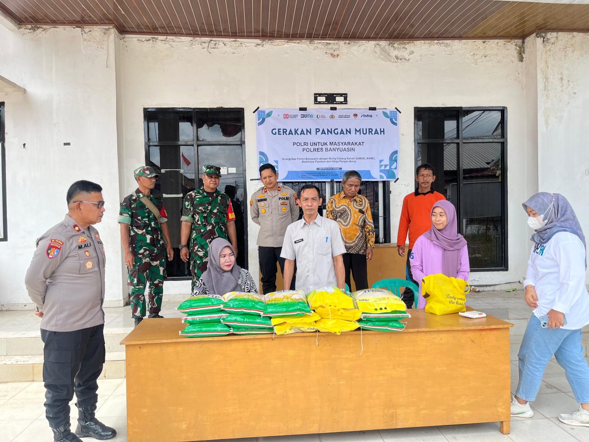 Polres Banyuasin Sukses Distribusikan Ribuan Kilogram Beras  kepada Masyarakat  Lewat Program Pangan