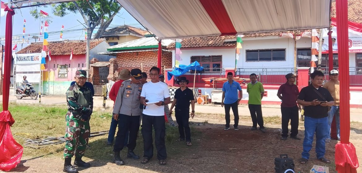 Koramil 1608 Karangampel Indramayu Bersama Siswa Melakukan Kegiatan Gladi Bersih Persiapan Upacara HUT RI Ke 80 