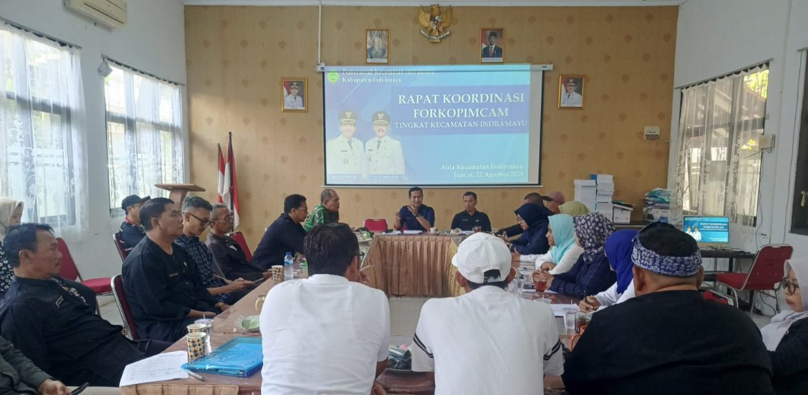Koramil 1601 Indramayu Hadiri Rapat Koordinasi dan Evaluasi Penyelenggaraan Pemerintah Desa dan Kelurahan Semester 1 Tahun 2025 Tingkat Kecamatan