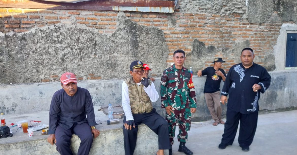 Serma H.Mustopik Menghadiri Do’a Bersama di Acara Unjungan Buyut Drowak Desa Kenanga 