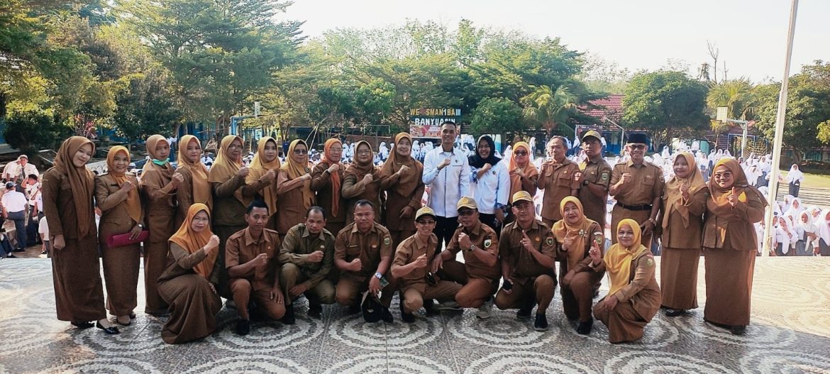 Sat ResNarkoba Polres Banyuasin melaksanakan Penyuluhan tentang bahaya penyalahgunaan Narkotika di SMA Negeri 1 Banyuasin III