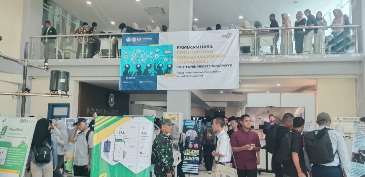 Anggota Koramil 1603 Lohbener Indramayu Melakukan Kegiatan Dalam Rangka Seminar Pameran dan Job Fair 