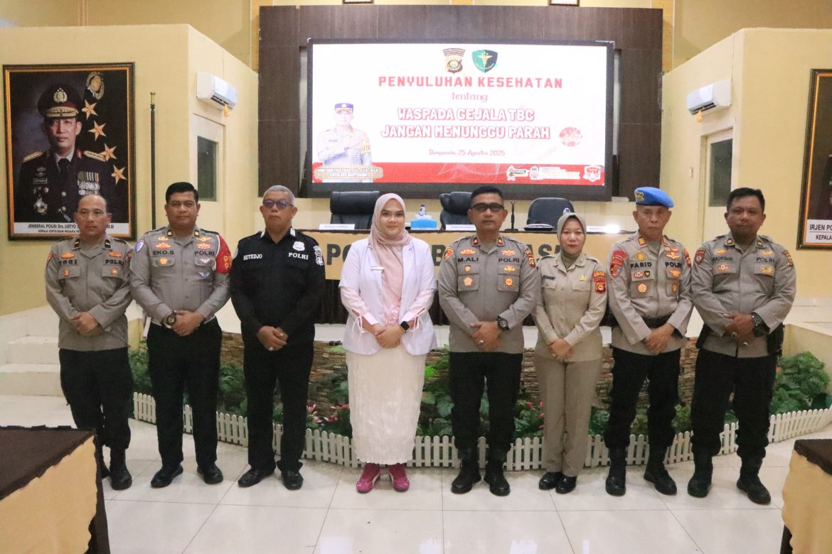Si Dokkes Polres Banyuasin Gelar Sosialisasi Penyakit TBC Kepada Personil Polres