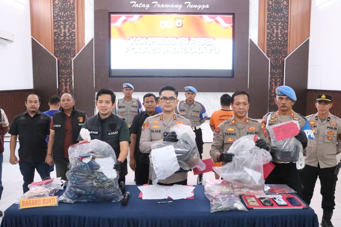 *Kapolres Indramayu Pastikan Proses Hukum Peristiwa di Kos Singajaya Transparan dan Akuntabel*