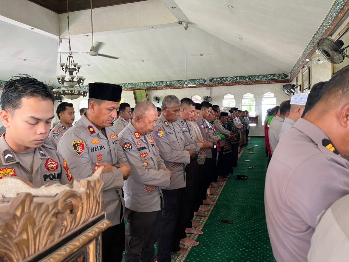 Polres Ogan Ilir Gelar Sholat Ghaib dan Doa Bersama untuk Keamanan dan Keselamatan Seluruh Bangsa Indonesia, Terutama di Wilayah Kabupaten Ogan Ilir