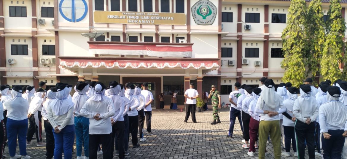 Koramil 1602 Sindang Indramayu Melakukan Kegiatan PKKMB STIKes Indramayu