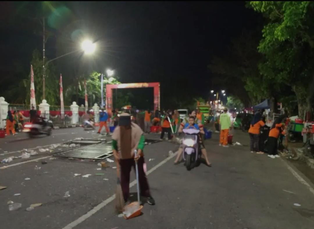 DLH Muba Bungkam, Petugas Kebersihan Menjerit: Lembur 8 Jam Hanya Dibayar Rp 10.000!