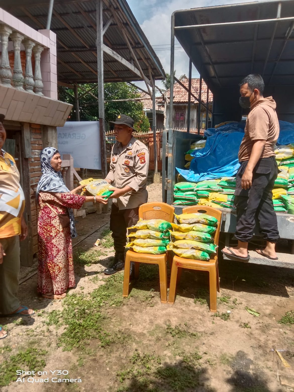 Polres Ogan Ilir Gelar Gerakan Pangan Murah di Kecamatan Muara Kuang