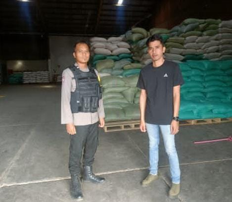 Aipda Hengki Pandapotan Kawal Hasil Panen Jagung Ke Gedung Bulog Palembang