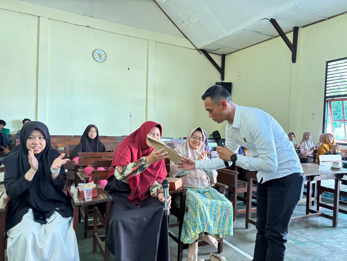 Sat ResNarkoba Polres Banyuasin melaksanakan Gelar Sosialisasi Bahaya Narkoba di Pondok Pesantren Aqulu El-Muqoffa
