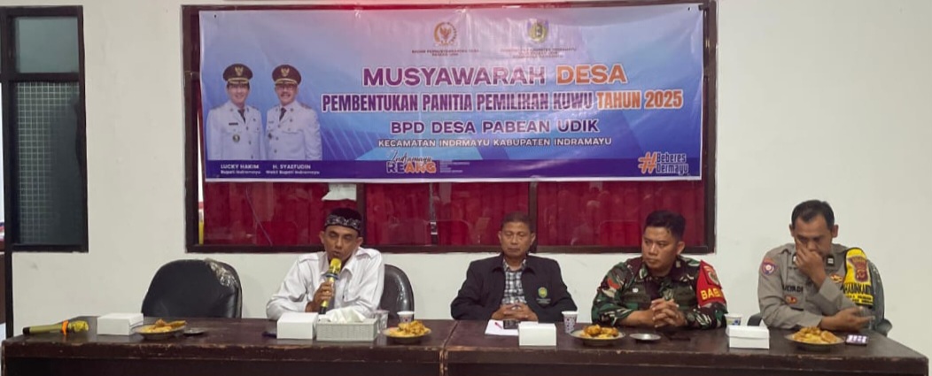 Babinsa Koramil 1601 Indramayu Kegiatan Musyawarah Desa Pembetukan Panitia Pemilihan Kuwu Desa Pabeanudik Tahun 2025