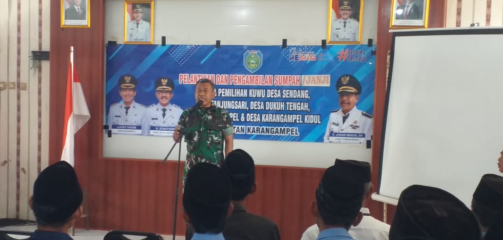 Danramil 1608 Karangampel Indramayu Hadiri Pelantikan dan Pengambilan Sumpah/Janji Panitia Pemilihan Kuwu kecamatan Karangampel