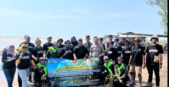 Anggota Koramil 1601 Indramayu Hadiri Pelaksanaan Kegiatan Penanaman Pohon Mangrove di Pantai Pataya Desa Tambak