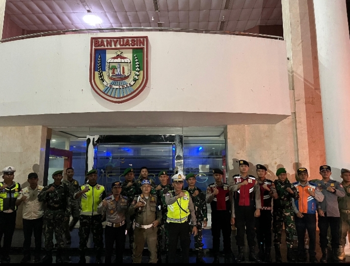 POLRES BANYUASIN LAKSANAKAN PATROLI BERSAMA MASYARAKAT MENJAGA NEGERI