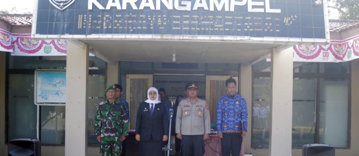 Anggota Koramil 1608 Karangampel Indramayu Melaksanakan Upacara Peringatan Hari Kesaktian Pancasila Tahun 2025