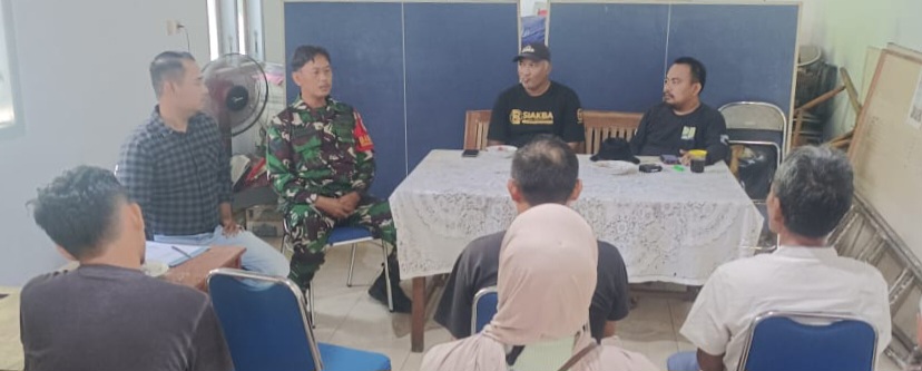 Anggota Koramil 1604 Jatibarang Hadiri Rapat Koordinasi Pendaftaran Calon Kuwu