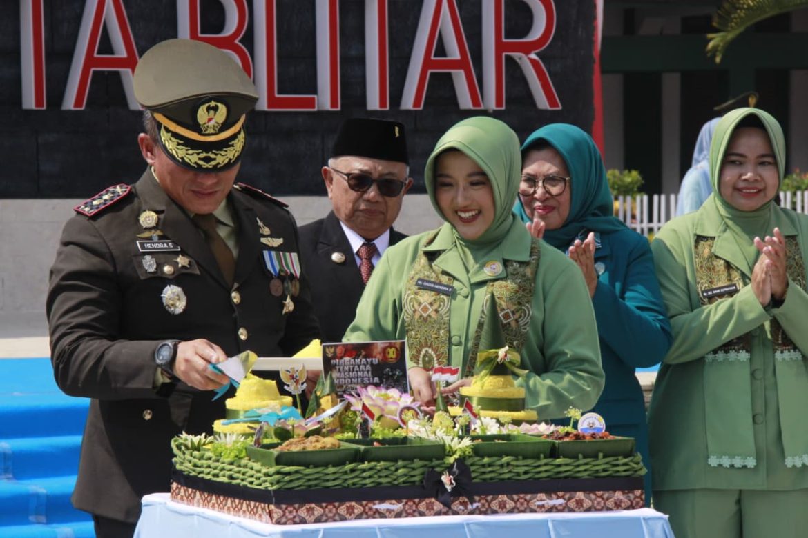 Kodim 0808/Blitar Gelar Upacara HUT Ke 80 TNI di Monumen PETA, Teguhkan Semangat “TNI Prima, TNI Rakyat, Indonesia Maju”