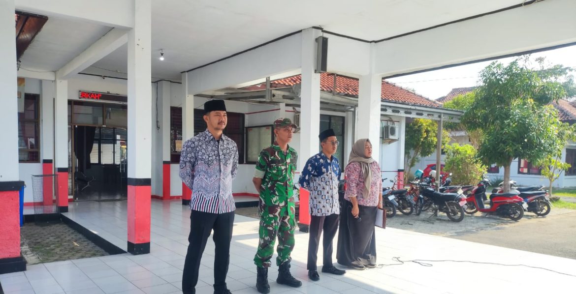 Anggota Koramil 1602 Sindang Hadiri Apel Gabungan Tingkat Kecamatan