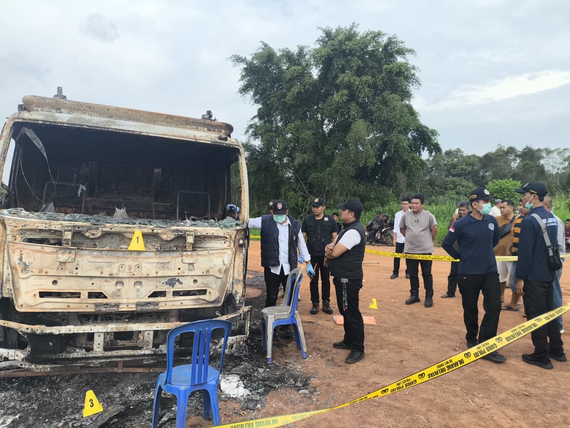 Polisi Selidiki Penemuan Mayat Dalam Mobil Terbakar Di Ogan Ilir