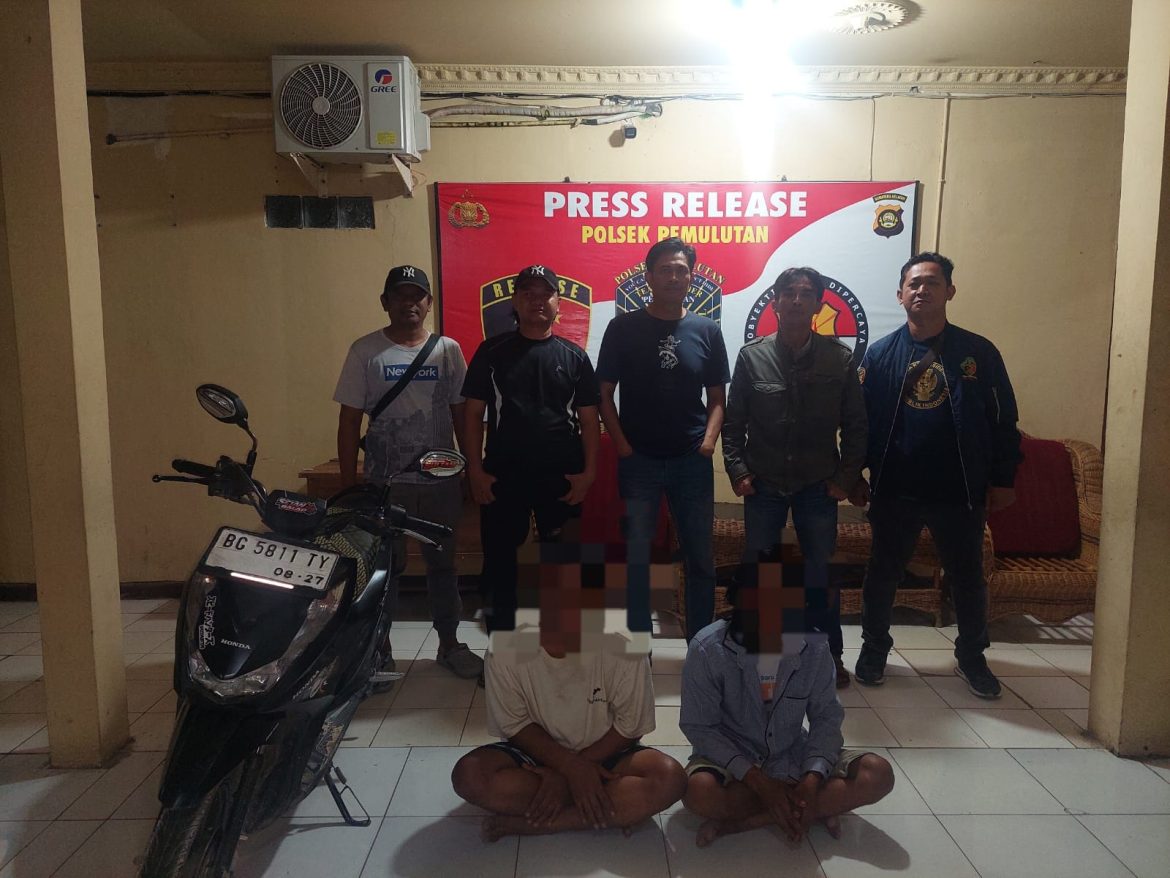 Polsek Pemulutan Polres Ogan Ilir Bekuk Dua Pelaku Curas di Jalan Umum Desa Kapuk