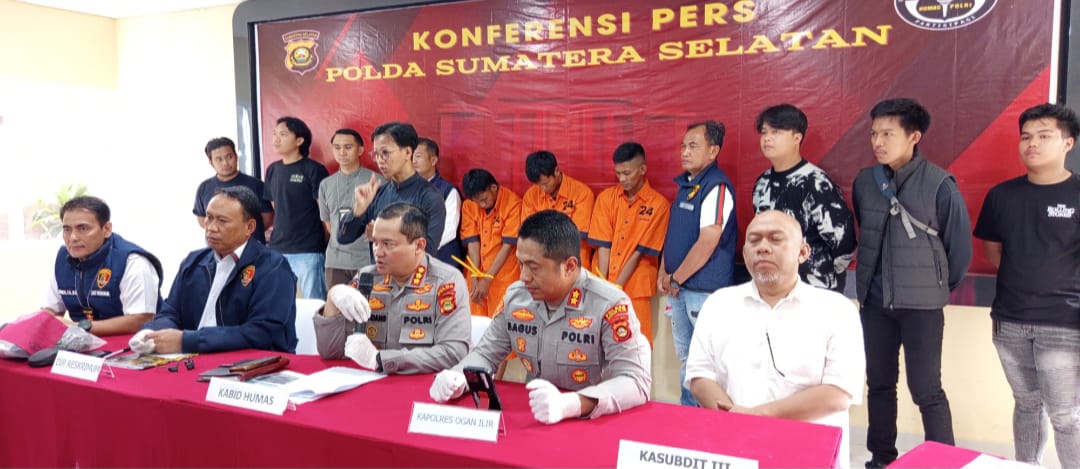 Gabungan Polda sumsel Dan Polres Ogan Ilir Berserta Jajaran nya Berhasil Ungkap Kasus Permpokan Di sertain Pembunuhan Di tanjung Batu Ogan Ilir
