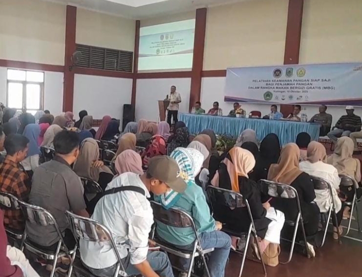“Makanan Harus Aman” Ratusan Calon Relawan SPPG Dari Enam Yayasan Diberikan Pelatihan