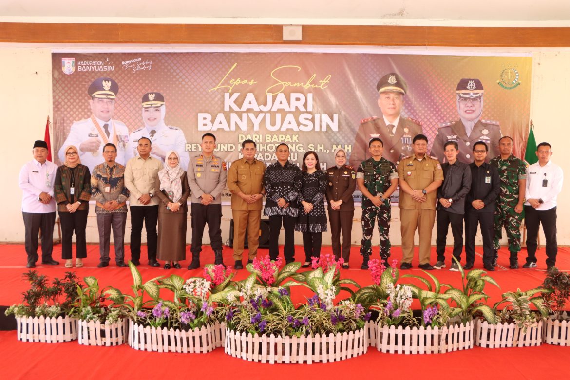 Pisah Sambut Pimpinan Kejari Banyuasin, Raymund Sihotang Serahkan Estafet kepada Erni Yusnita