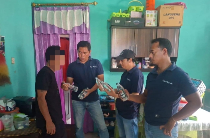 Polresta Cirebon Sita 127 Botol Miras Hasil Razia Pekat