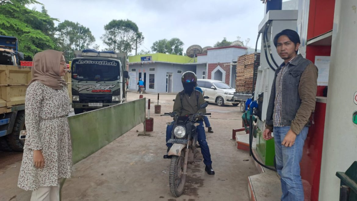 Polsek Pemulutan Monitoring Harga dan Stok BBM Menjelang Nataru 2026, Kapolres Ogan Ilir: “Pastikan Ketersediaan Aman untuk Masyarakat