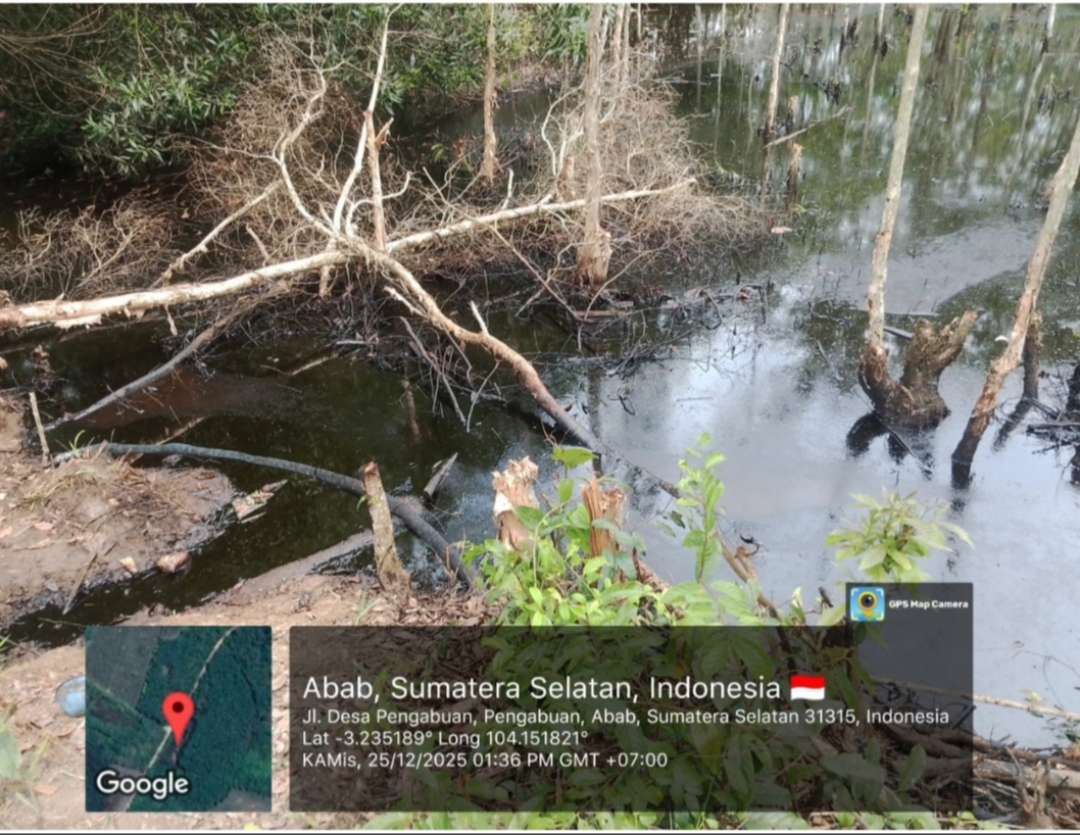 Lagi-Lagi Pipa Line PT Pertamina Hulu Rokan Zona 4 Adera Field Bocor, Cemari Sungai Rawa di Pengabuan