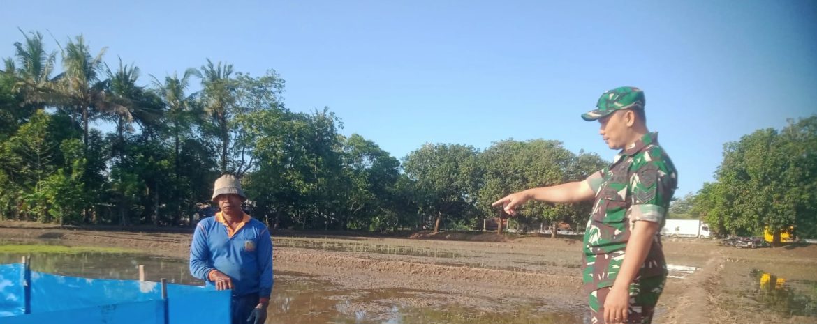 Komsos Babinsa Desa Sukawera Koramil 1605/Sukagumiwang Bersama Masyarakat Desa Sukawera