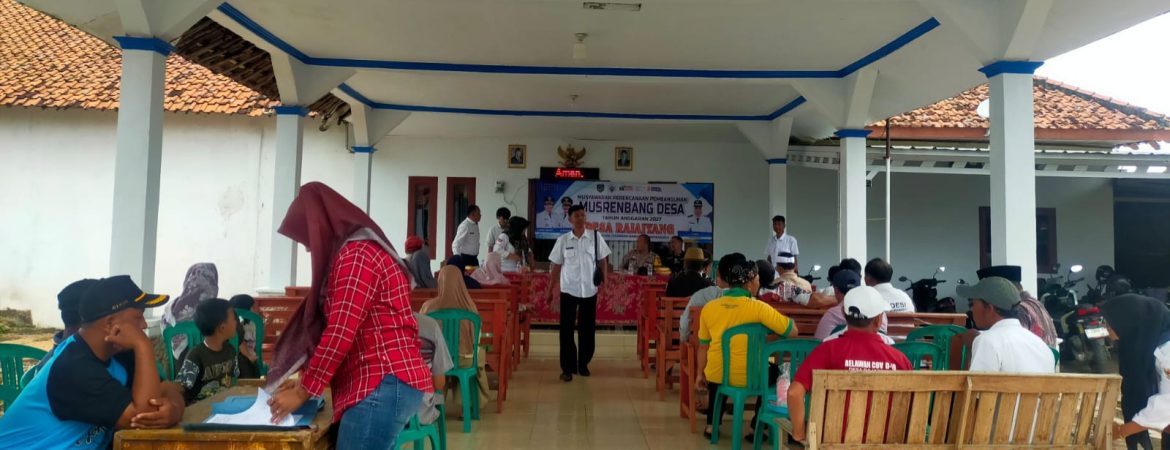 Koramil 1611 Losarang Menghadiri Musrenbangdes Tahun Anggaran 2027 Desa Rajaiyang 